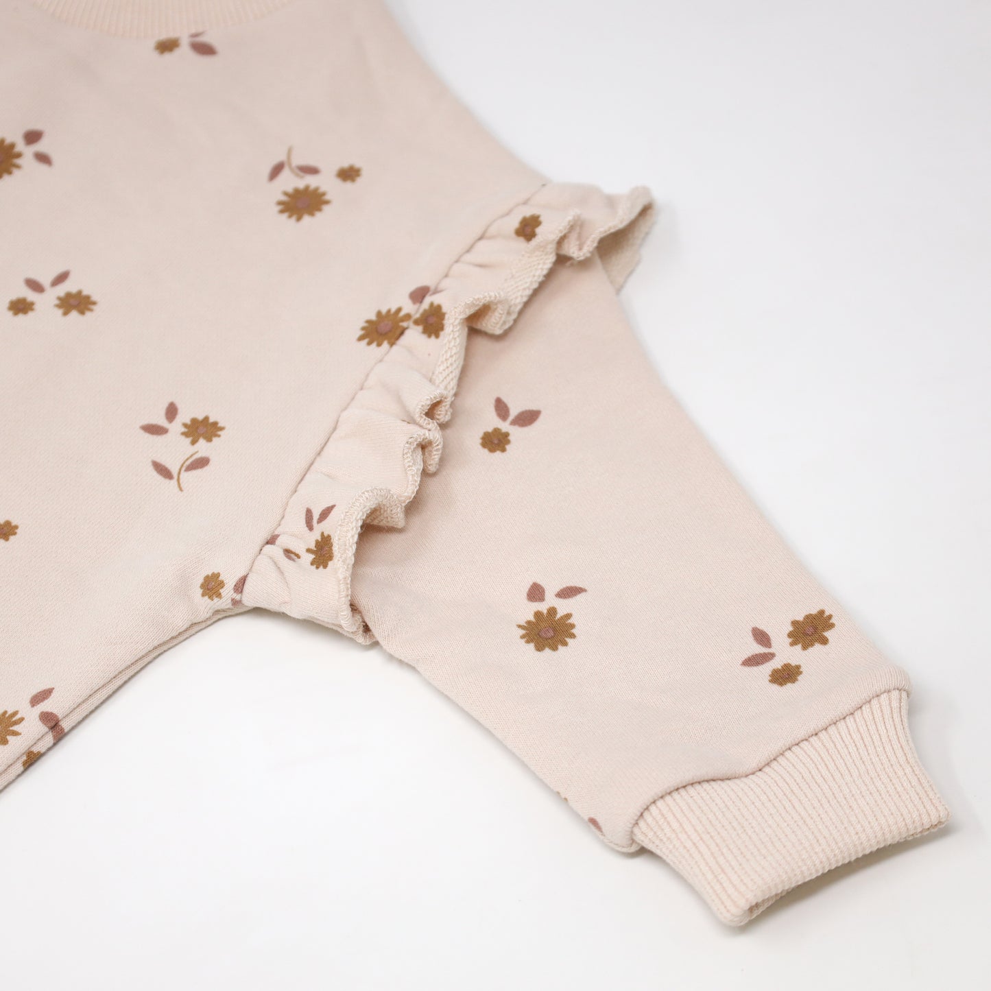 Mini Daisies with Leaves Print Millie Slouch