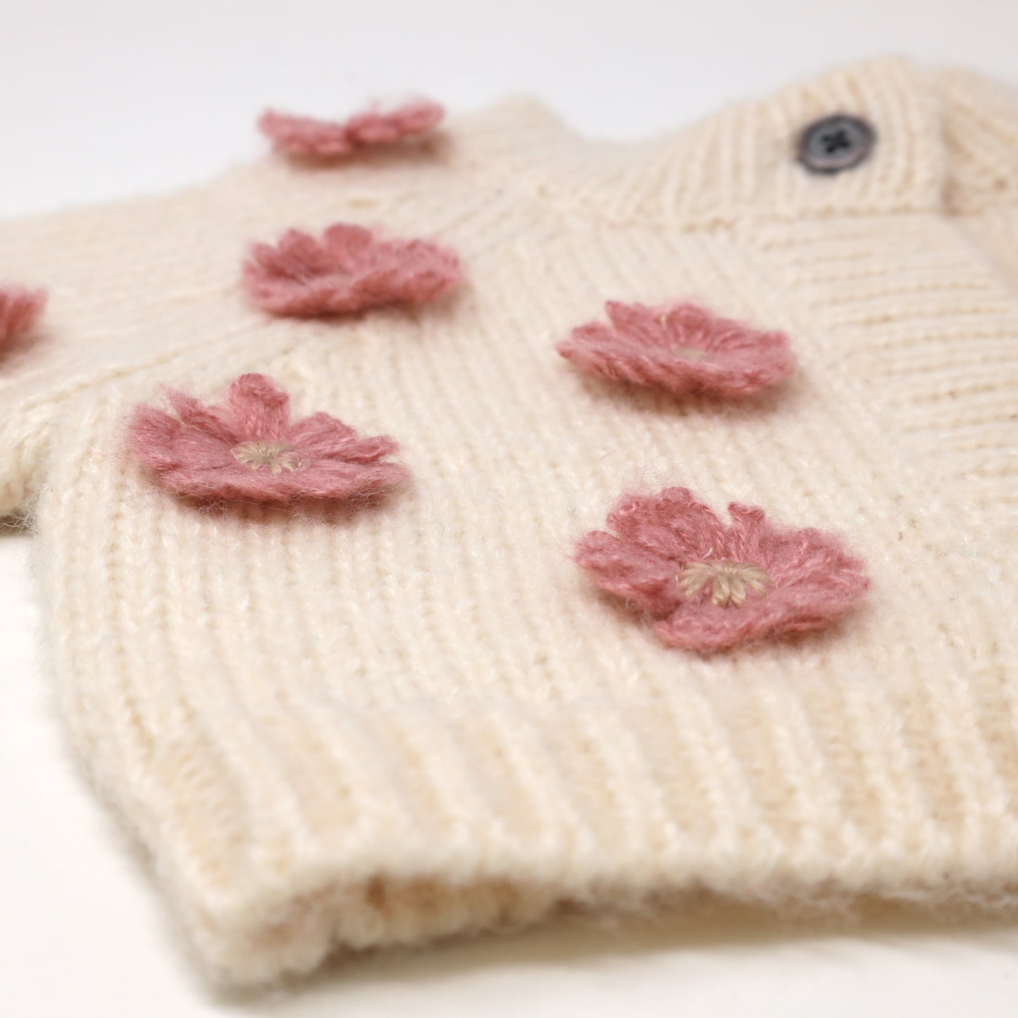 Scandi flower Cardigan