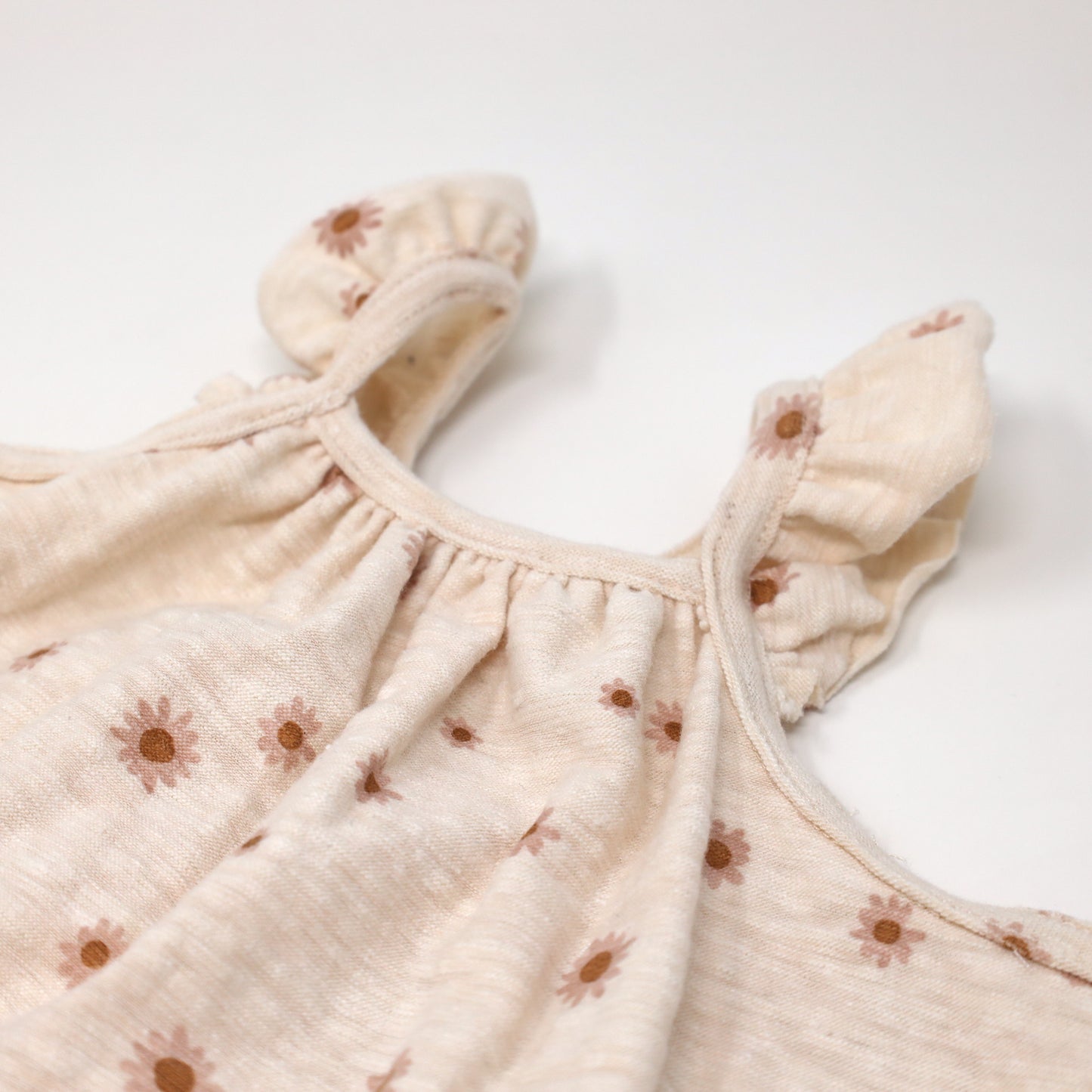 Mini Daisies Misty Rose Ruffle Strap Slub Bubble
