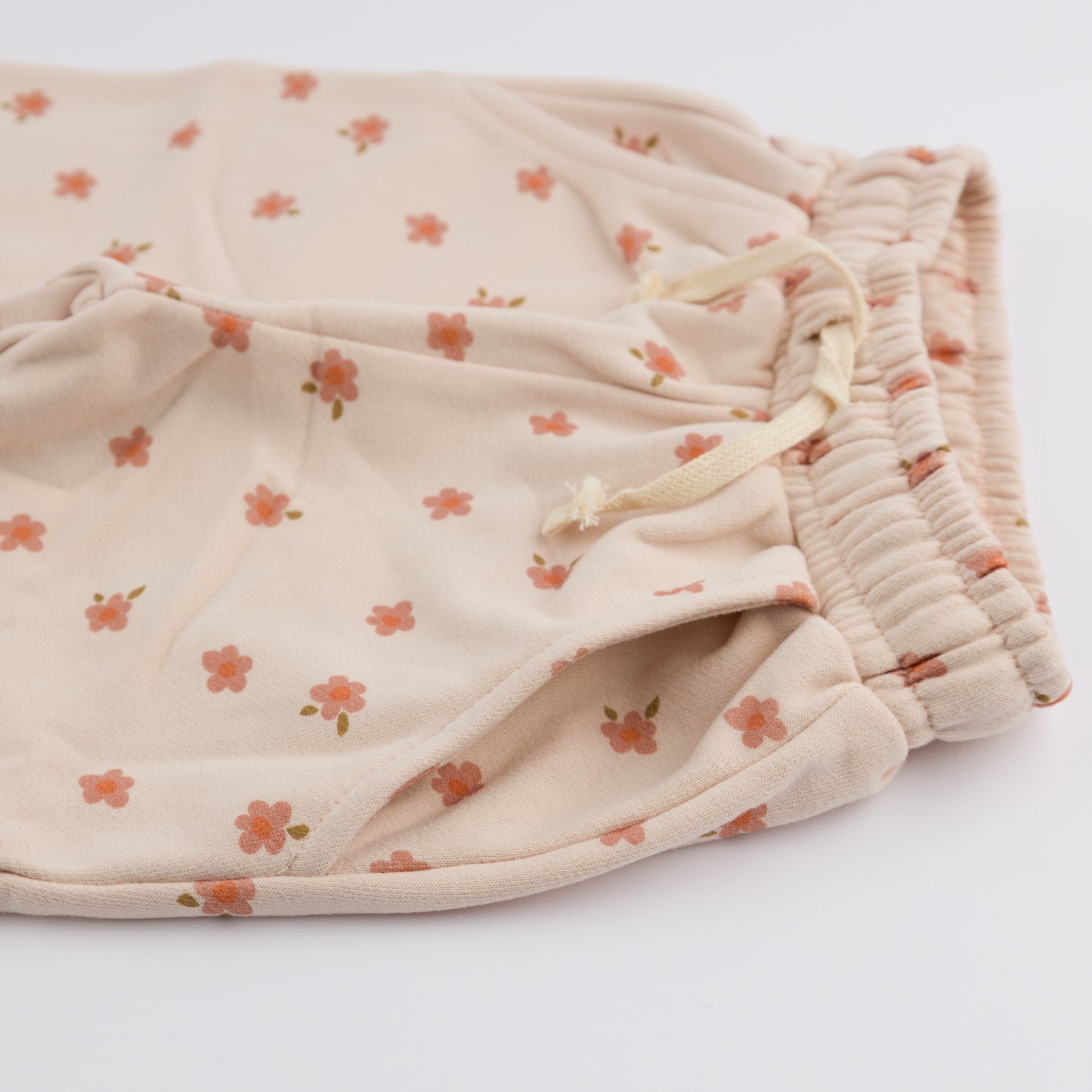 Small Daisies Print Pocket Jogger